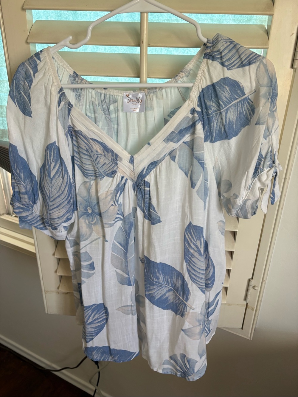 Siren Lily White Tunic with Blue Leaf Print